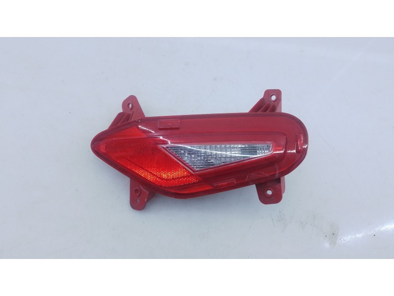 Recambio de piloto trasero derecho de paragolpes para kia stonic (yb) 1.0 t-gdi referencia OEM IAM   