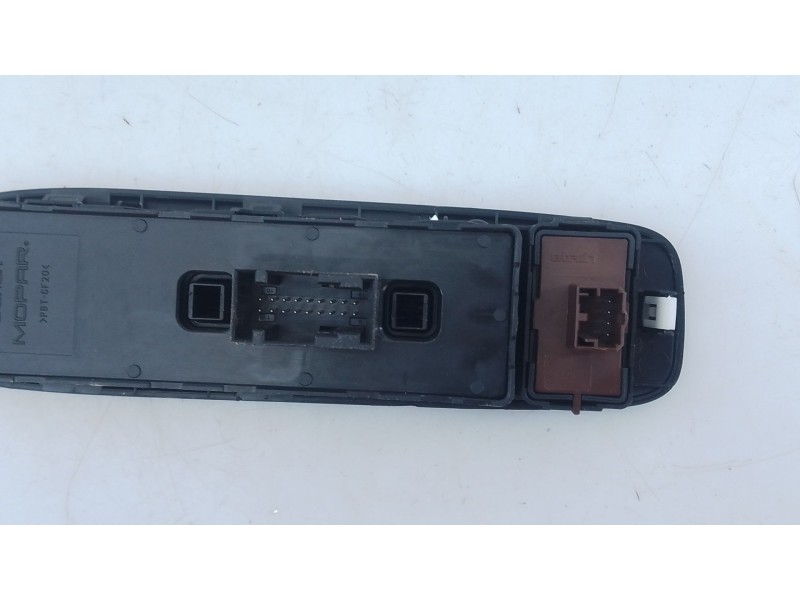 Recambio de mando elevalunas delantero izquierdo para jeep compass (mp, m6, mv, m7) 1.4 multiair referencia OEM IAM   