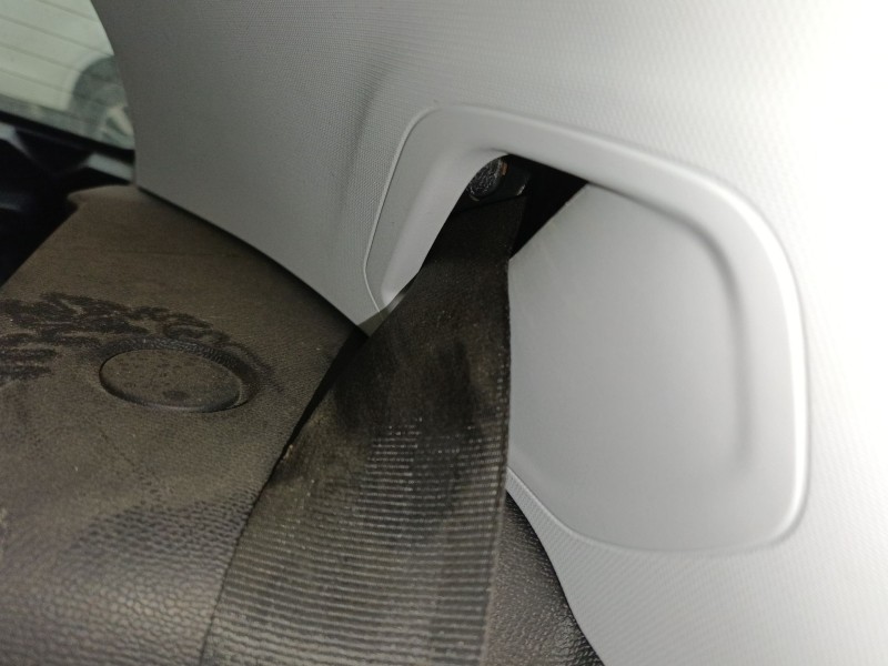 Recambio de cinturon seguridad trasero izquierdo para peugeot 308 ii (lb_, lp_, lw_, lh_, l3_) 1.6 hdi referencia OEM IAM   