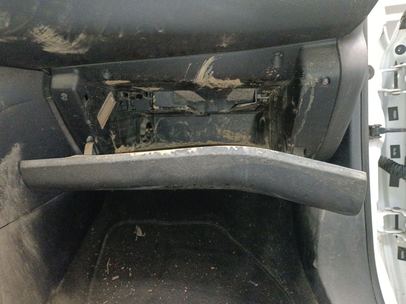 Recambio de guantera para peugeot 308 ii (lb_, lp_, lw_, lh_, l3_) 1.6 hdi referencia OEM IAM   