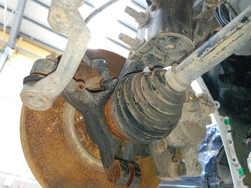 Recambio de mangueta delantera izquierda para peugeot 208 ii (ub_, up_, uw_, uj_) 1.5 bluehdi 100 referencia OEM IAM   