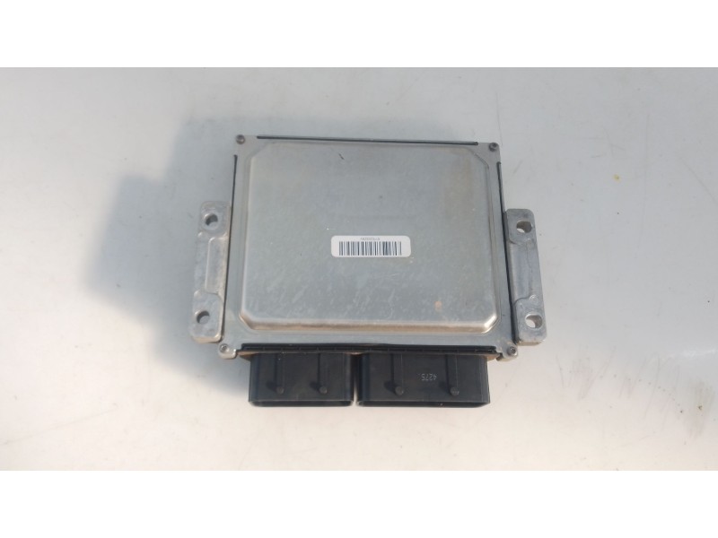 Recambio de centralita motor uce para peugeot 5008 (0u_, 0e_) 2.0 hdi 150 / bluehdi 150 referencia OEM IAM 9813656580  