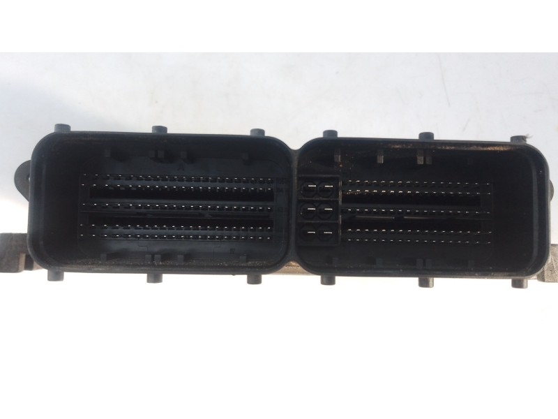 Recambio de centralita motor uce para hyundai tucson (tl, tle) 2.0 crdi a las 4 ruedas referencia OEM IAM 391992F571 0281031577 