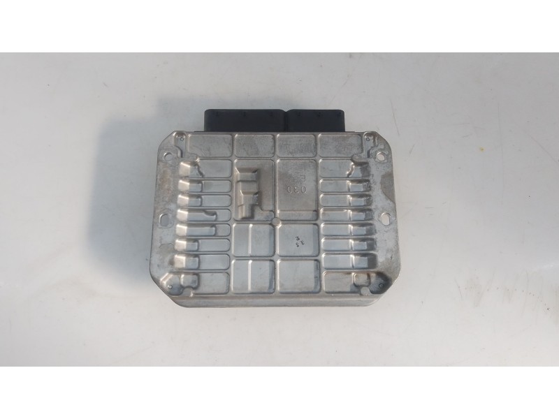 Recambio de centralita motor uce para mitsubishi asx (ga_w_) 1.8 di-d (ga6w) referencia OEM IAM 2757004792  