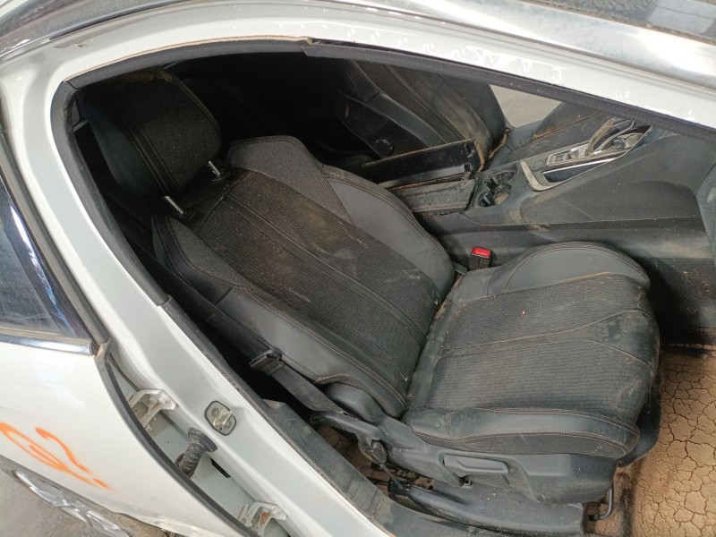 peugeot 3008 ii suv (mc_, mr_, mj_, m4_) del año 2020