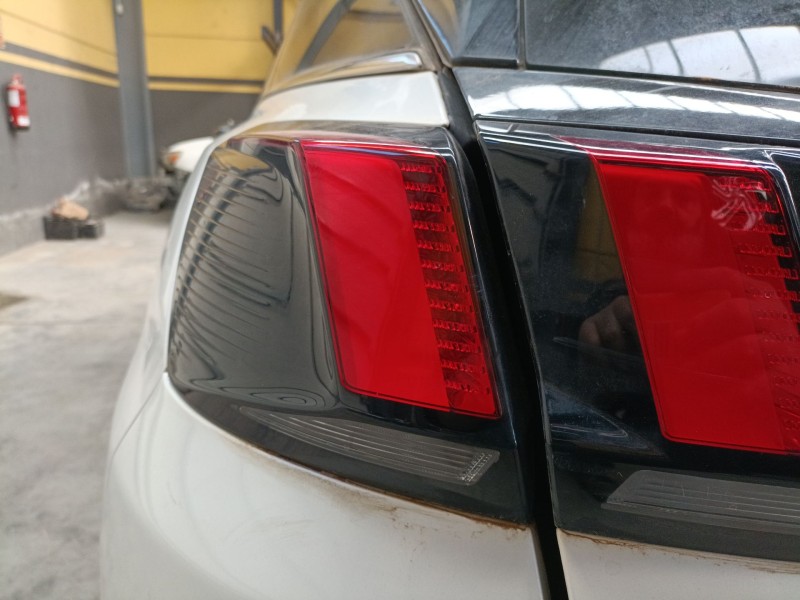 Recambio de piloto trasero izquierdo para peugeot 3008 ii suv (mc_, mr_, mj_, m4_) 1.5 bluehdi 130 referencia OEM IAM   