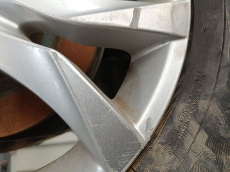 Recambio de llanta para peugeot 3008 ii suv (mc_, mr_, mj_, m4_) 1.5 bluehdi 130 referencia OEM IAM 215/55/17  