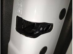 CERRADURA PUERTA TRASERA DERECHA 