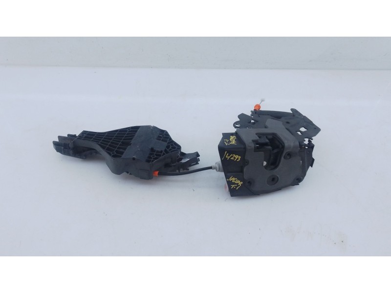Recambio de cerradura puerta trasera izquierda para jaguar xe (x760) 2.0 d referencia OEM IAM   