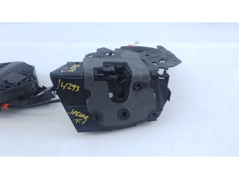 Recambio de cerradura puerta trasera izquierda para jaguar xe (x760) 2.0 d referencia OEM IAM   