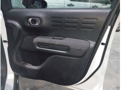 GUARNECIDO PUERTA DELANTERA DERECHA 