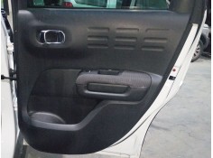 GUARNECIDO PUERTA TRASERA DERECHA 