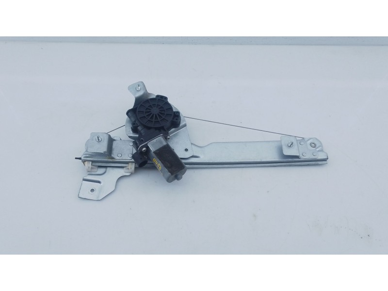 Recambio de elevalunas trasero derecho para dacia duster ambiance 4x2 referencia OEM IAM   