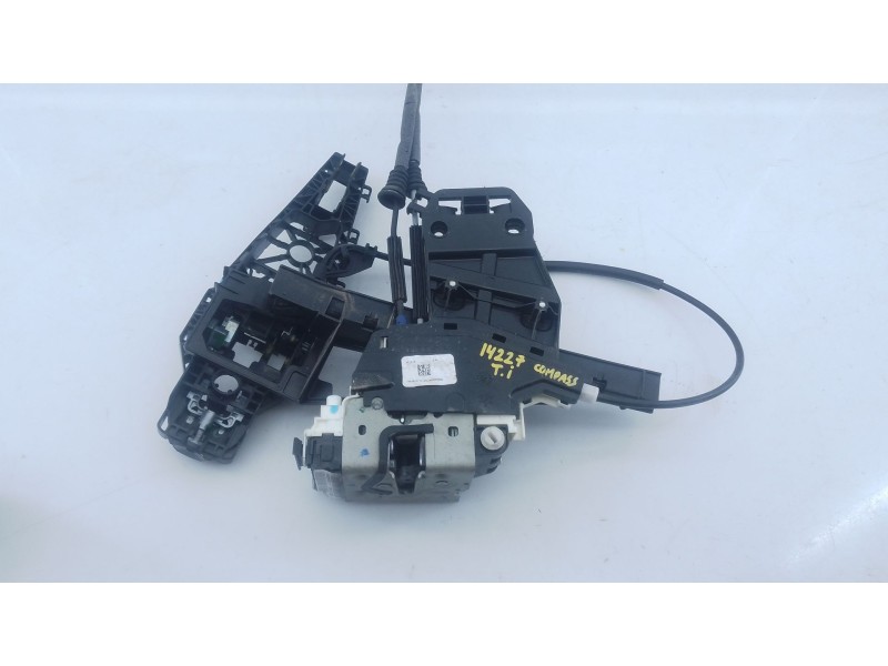 Recambio de cerradura puerta trasera izquierda para jeep compass (mp, m6, mv, m7) 1.4 multiair referencia OEM IAM   