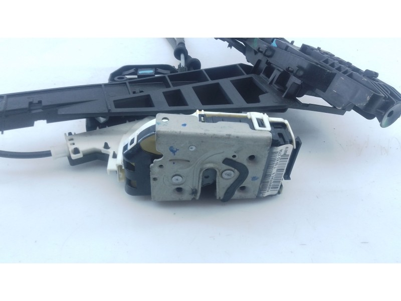 Recambio de cerradura puerta trasera izquierda para jeep compass (mp, m6, mv, m7) 1.4 multiair referencia OEM IAM   