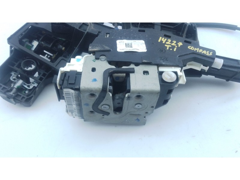 Recambio de cerradura puerta trasera izquierda para jeep compass (mp, m6, mv, m7) 1.4 multiair referencia OEM IAM   