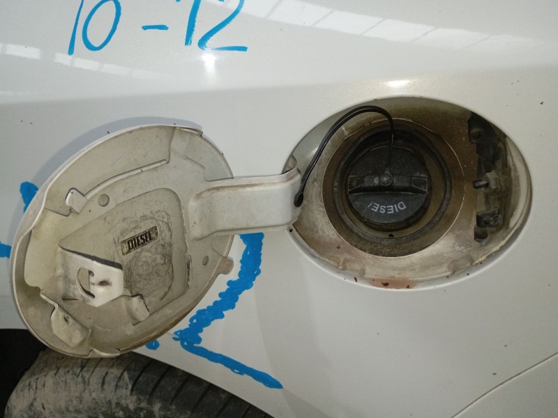 Recambio de tapa exterior combustible para mazda 6 sedán (gh) 2.2 d (gh10) referencia OEM IAM   