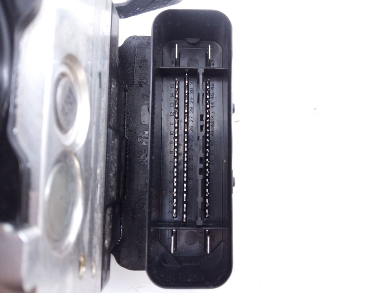 Recambio de abs para volvo xc60 i suv (156) d3 referencia OEM IAM P31423348  