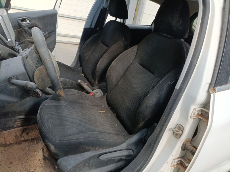 peugeot 208 i (ca_, cc_) del año 2016