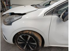 Recambio de aleta delantera izquierda para peugeot 208 i (ca_, cc_) 1.2 vti 82 referencia OEM IAM   