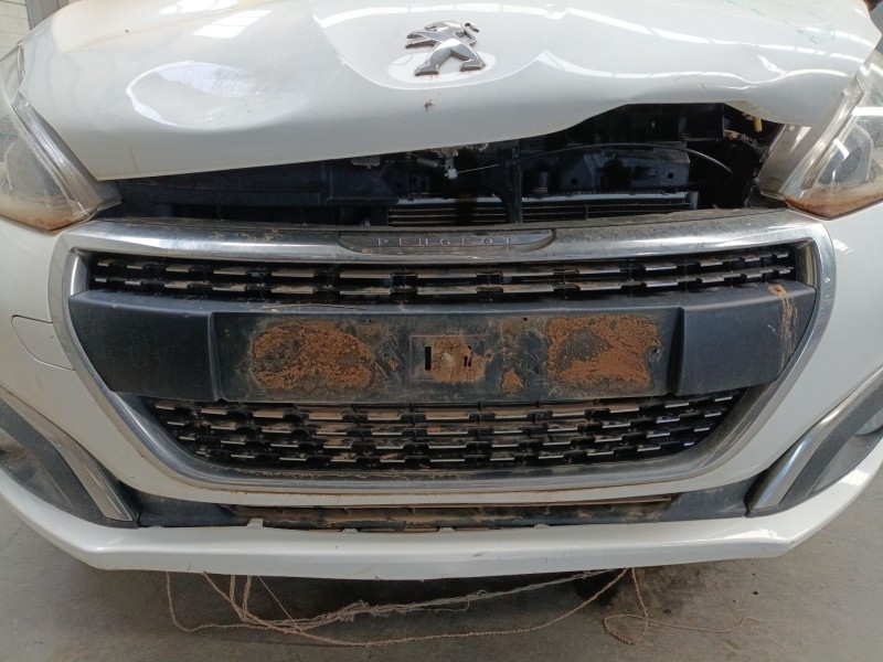 Recambio de rejilla delantera para peugeot 208 i (ca_, cc_) 1.2 vti 82 referencia OEM IAM   