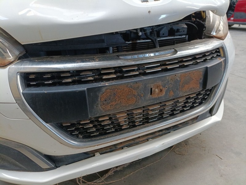 Recambio de rejilla delantera para peugeot 208 i (ca_, cc_) 1.2 vti 82 referencia OEM IAM   