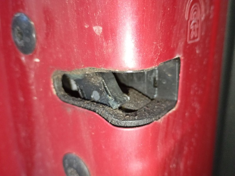 Recambio de cerradura puerta trasera izquierda para citroën c3 iii (sx) 1.2 puretech 82 referencia OEM IAM   