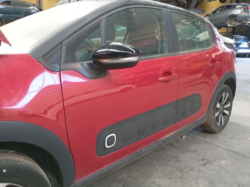 Recambio de puerta delantera izquierda para citroën c3 iii (sx) 1.2 puretech 82 referencia OEM IAM   