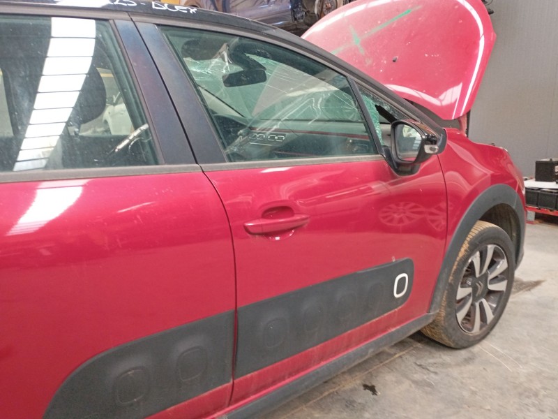 Recambio de puerta delantera derecha para citroën c3 iii (sx) 1.2 puretech 82 referencia OEM IAM   