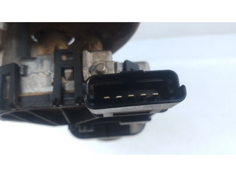 Recambio de motor limpia delantero para dacia duster ambiance 4x2 referencia OEM IAM 0390241544  