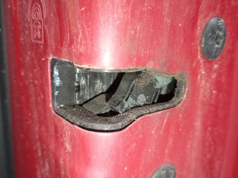 Recambio de cerradura puerta trasera derecha para citroën c3 iii (sx) 1.2 puretech 82 referencia OEM IAM   