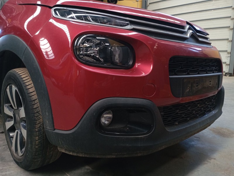 Recambio de paragolpes delantero para citroën c3 iii (sx) 1.2 puretech 82 referencia OEM IAM   