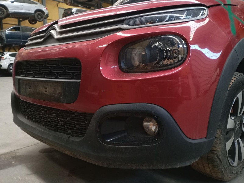 Recambio de paragolpes delantero para citroën c3 iii (sx) 1.2 puretech 82 referencia OEM IAM   