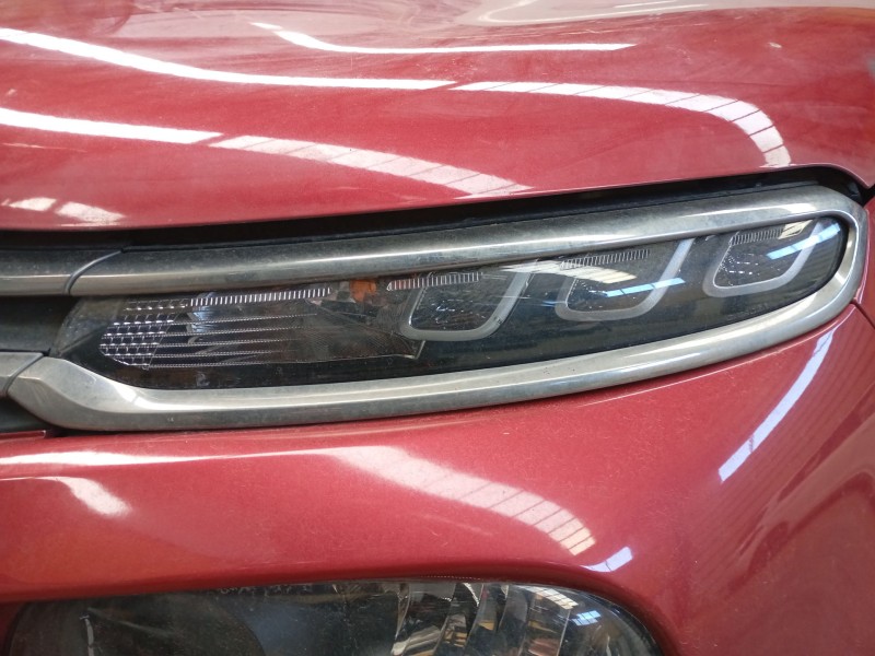 Recambio de piloto delantero izquierdo para citroën c3 iii (sx) 1.2 puretech 82 referencia OEM IAM   