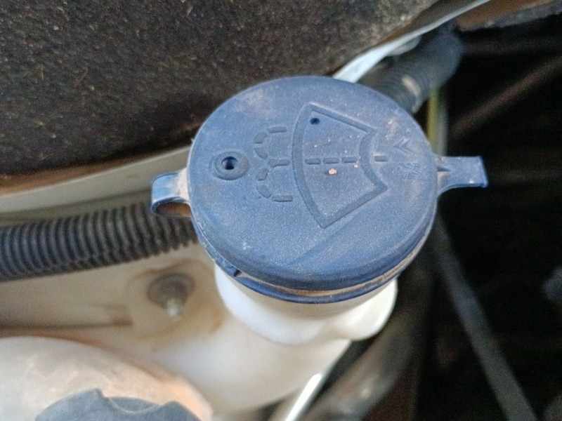 Recambio de deposito limpia para peugeot 208 i (ca_, cc_) 1.2 vti 82 referencia OEM IAM   