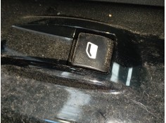 MANDO ELEVALUNAS DELANTERO DERECHO 