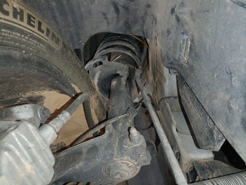 Recambio de amortiguador delantero derecho para peugeot 208 i (ca_, cc_) 1.2 vti 82 referencia OEM IAM   