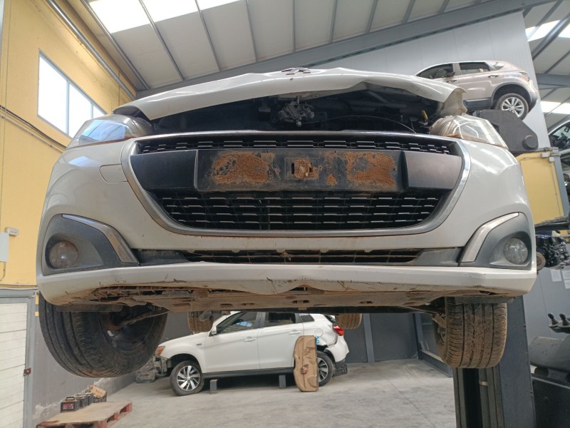 Recambio de paragolpes delantero para peugeot 208 i (ca_, cc_) 1.2 vti 82 referencia OEM IAM   