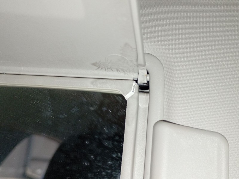 Recambio de parasol izquierdo para citroën c3 iii (sx) 1.2 puretech 82 referencia OEM IAM   