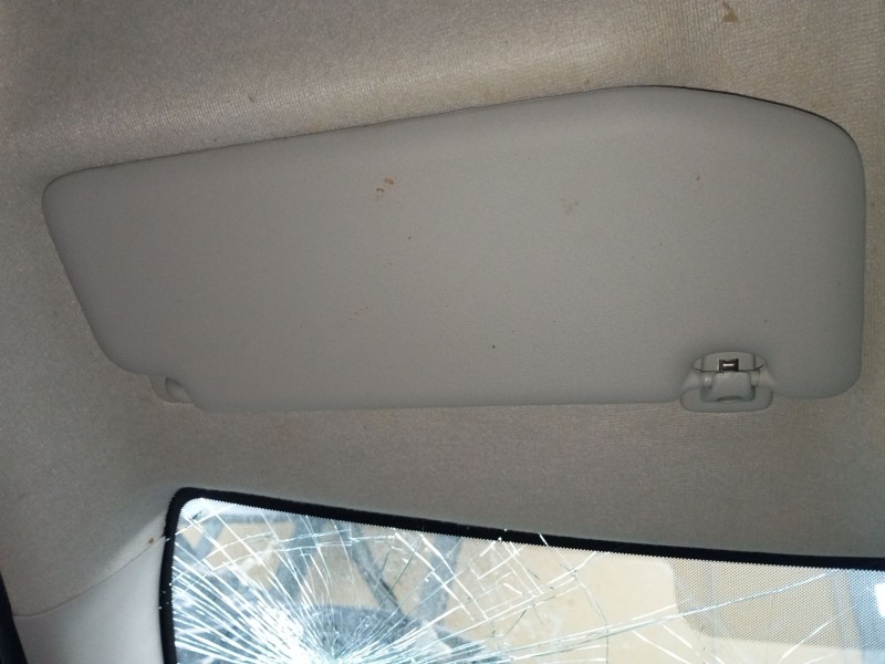 Recambio de parasol izquierdo para citroën c3 iii (sx) 1.2 puretech 82 referencia OEM IAM   