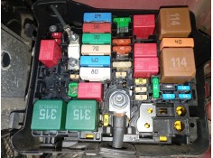 Recambio de caja reles / fusibles para citroën c3 iii (sx) 1.2 puretech 82 referencia OEM IAM   