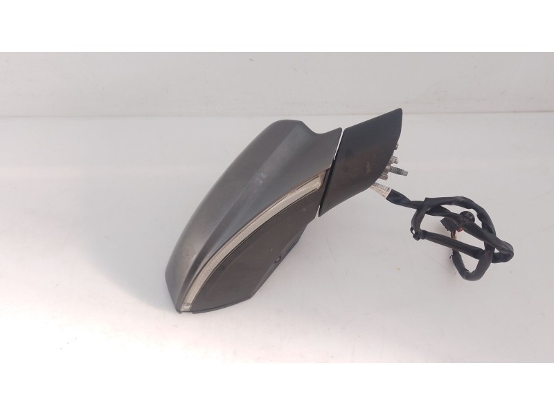 Recambio de retrovisor derecho electrico para seat leon sportstourer kl8 fr hybrid referencia OEM IAM   