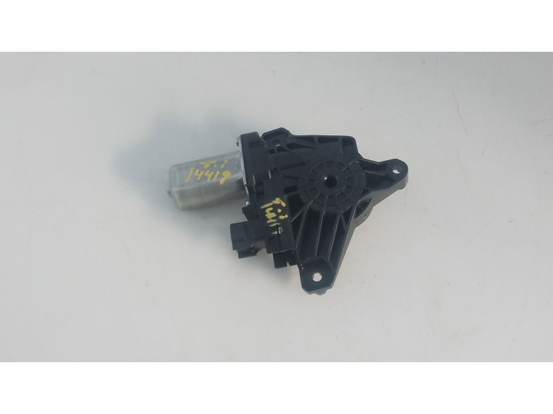 Recambio de motor elevalunas trasero izquierdo para jeep renegade suv (bu, b1, bv) 2.0 crd 4x4 referencia OEM IAM   