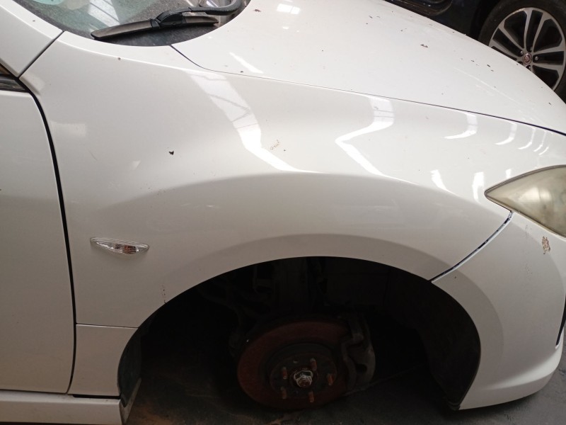 Recambio de aleta delantera derecha para mazda 6 sedán (gh) 2.2 d (gh10) referencia OEM IAM   