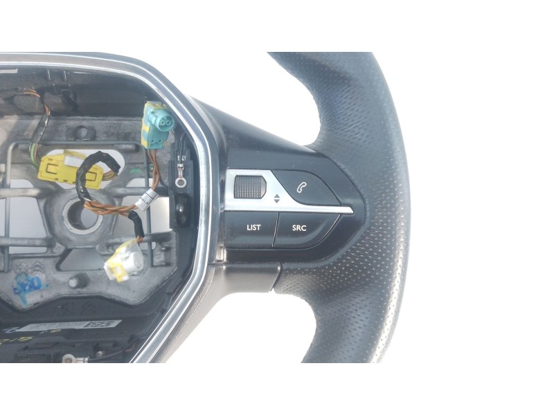 Recambio de volante para peugeot 3008 gt line referencia OEM IAM   