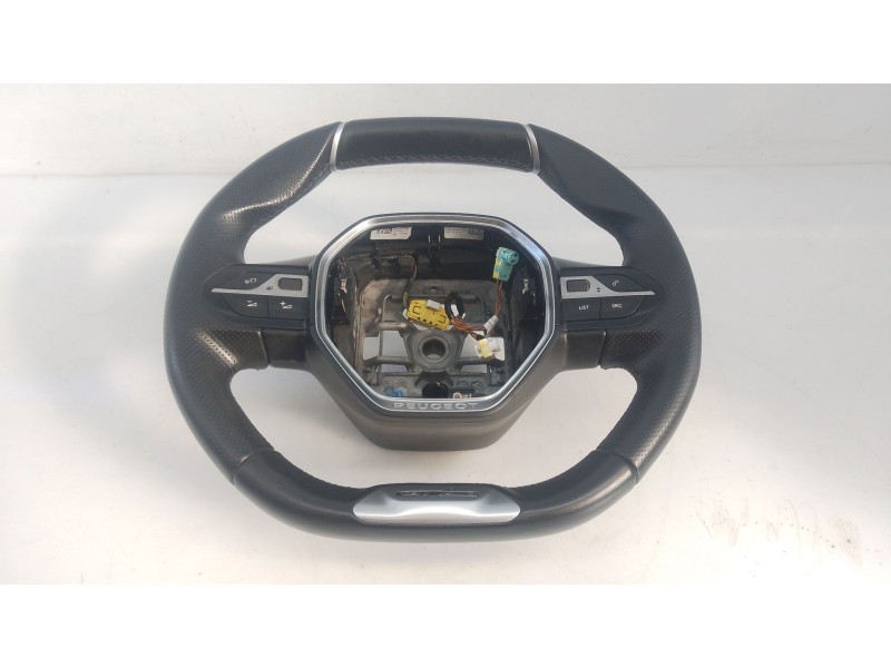 Recambio de volante para peugeot 3008 gt line referencia OEM IAM   