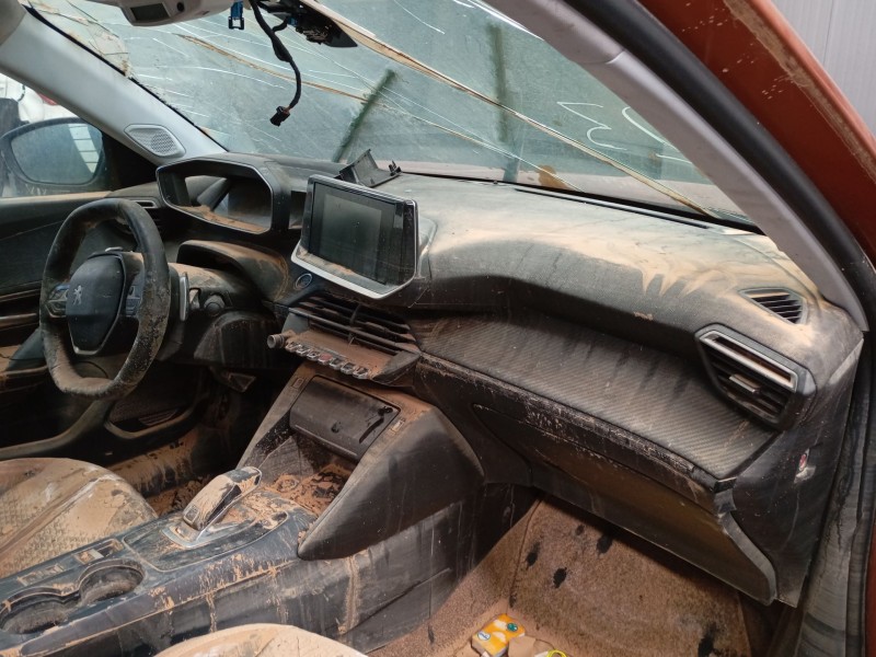 peugeot 2008 ii (ud_, us_, uy_, uj_, ur_, uc_) del año 2020