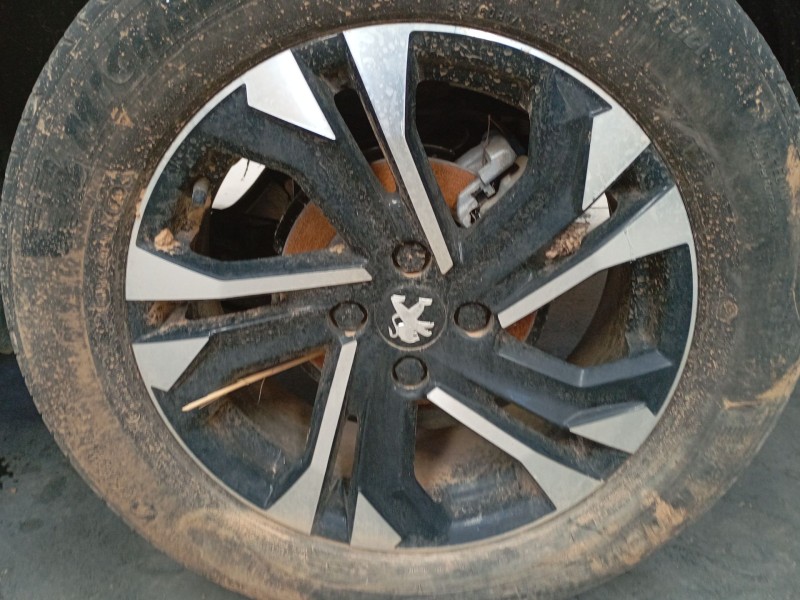 Recambio de llanta para peugeot 2008 ii (ud_, us_, uy_, uj_, ur_, uc_) 1.5 bluehdi 130 referencia OEM IAM 215/60/17  