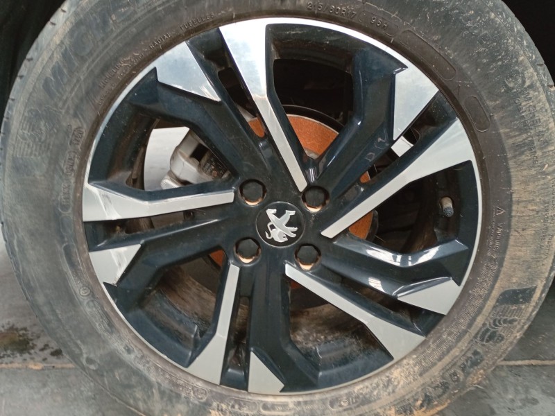 Recambio de llanta para peugeot 2008 ii (ud_, us_, uy_, uj_, ur_, uc_) 1.5 bluehdi 130 referencia OEM IAM 215/60/17  