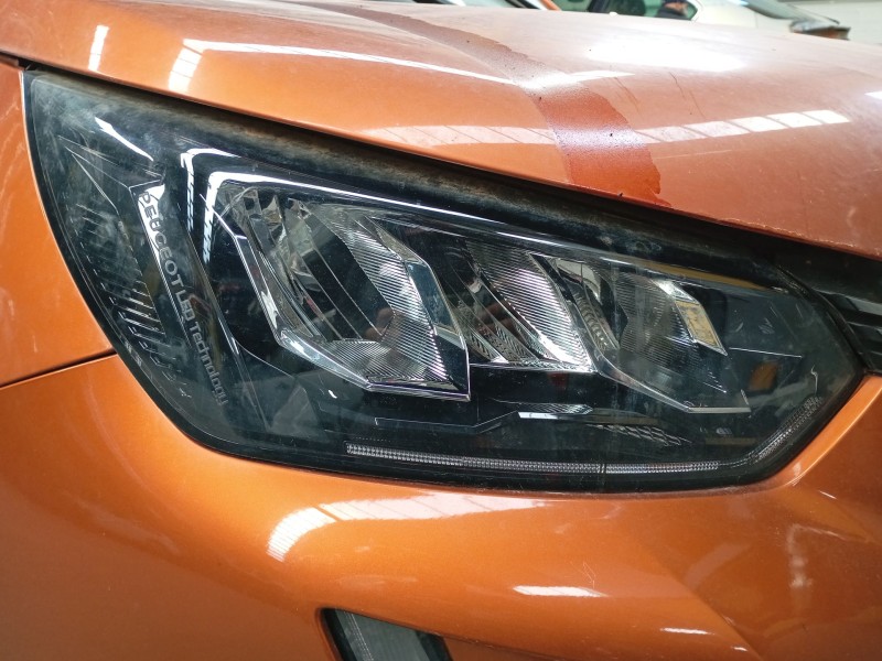 Recambio de faro derecho xenon para peugeot 2008 ii (ud_, us_, uy_, uj_, ur_, uc_) 1.5 bluehdi 130 referencia OEM IAM   